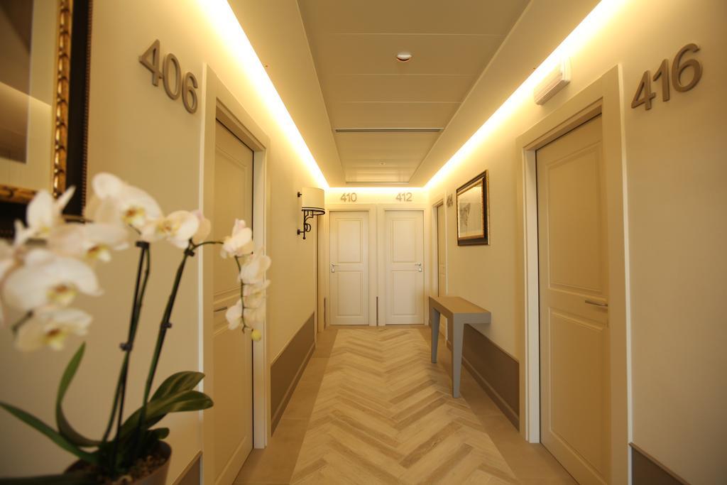 Hotel Ambassador มาร็อตตา ภายนอก รูปภาพ